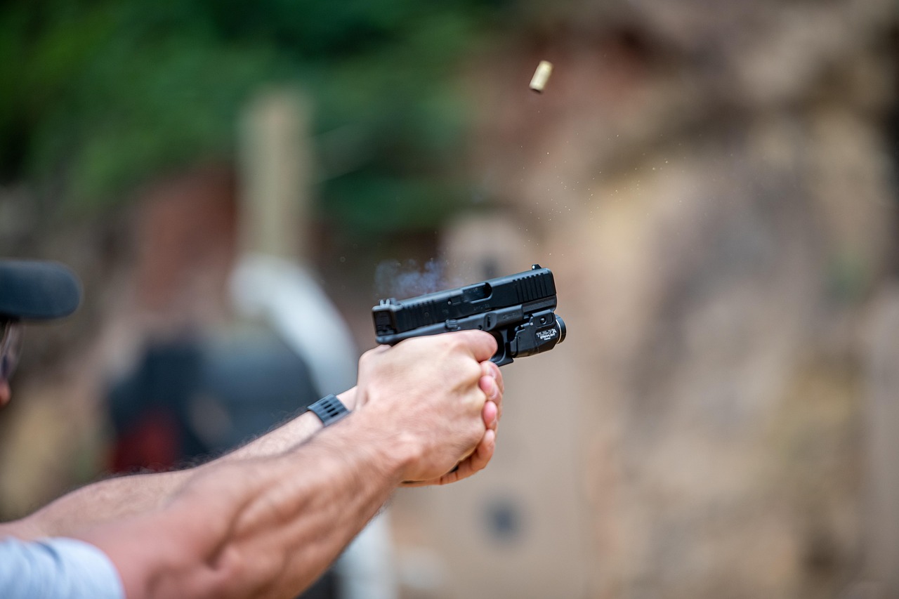 グロック拳銃の射撃